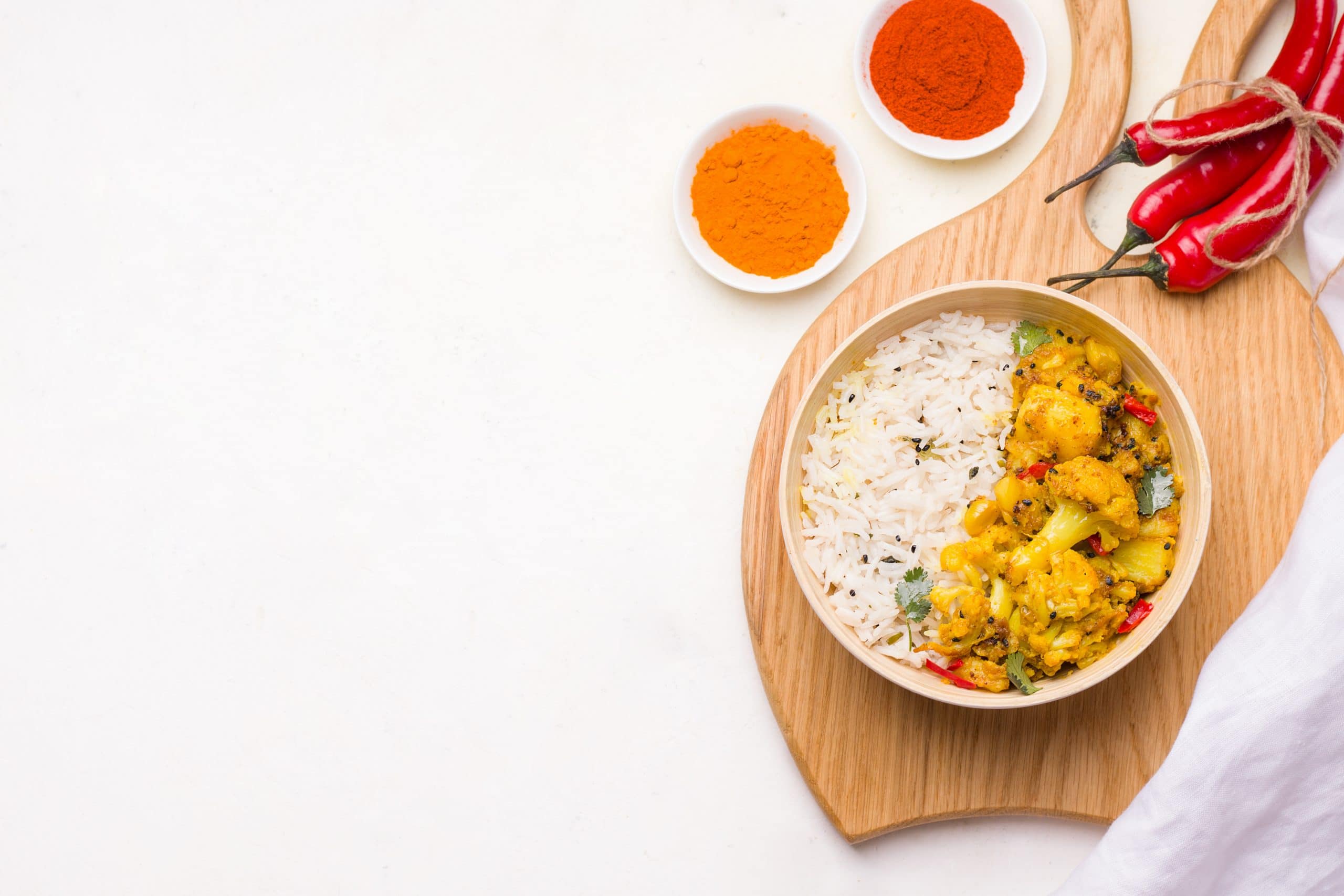 Aloo gobi with a kick - GreedyPanda Foodie Blog