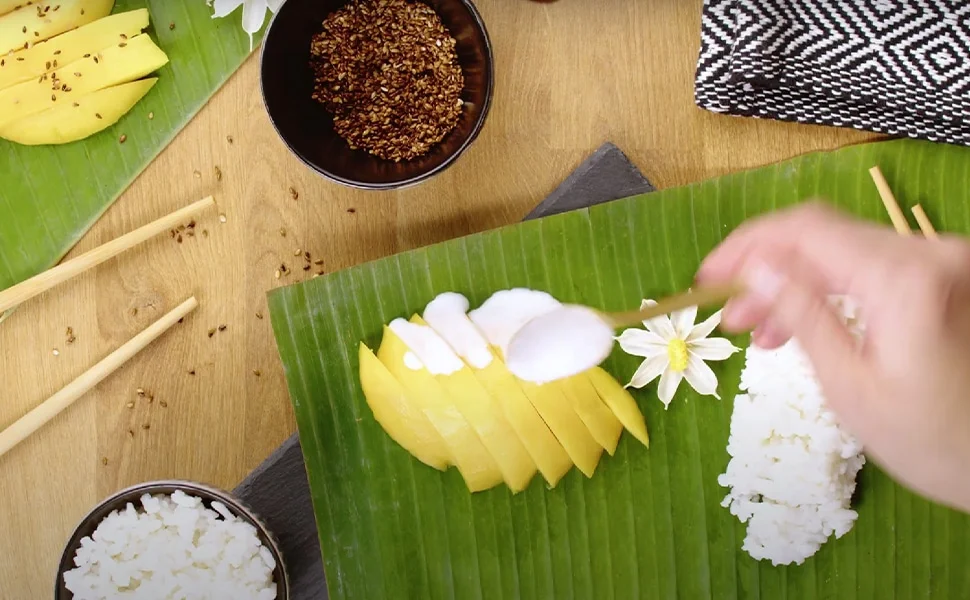 How to Make Sticky Rice (Khao Niew) - a dash of dolly
