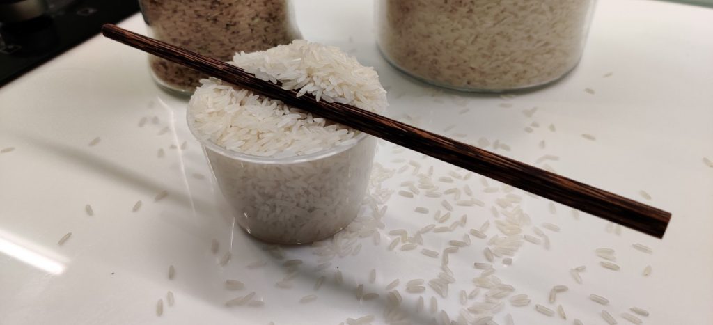 The 'rice measuring cup' explained - GreedyPanda Foodie Blog