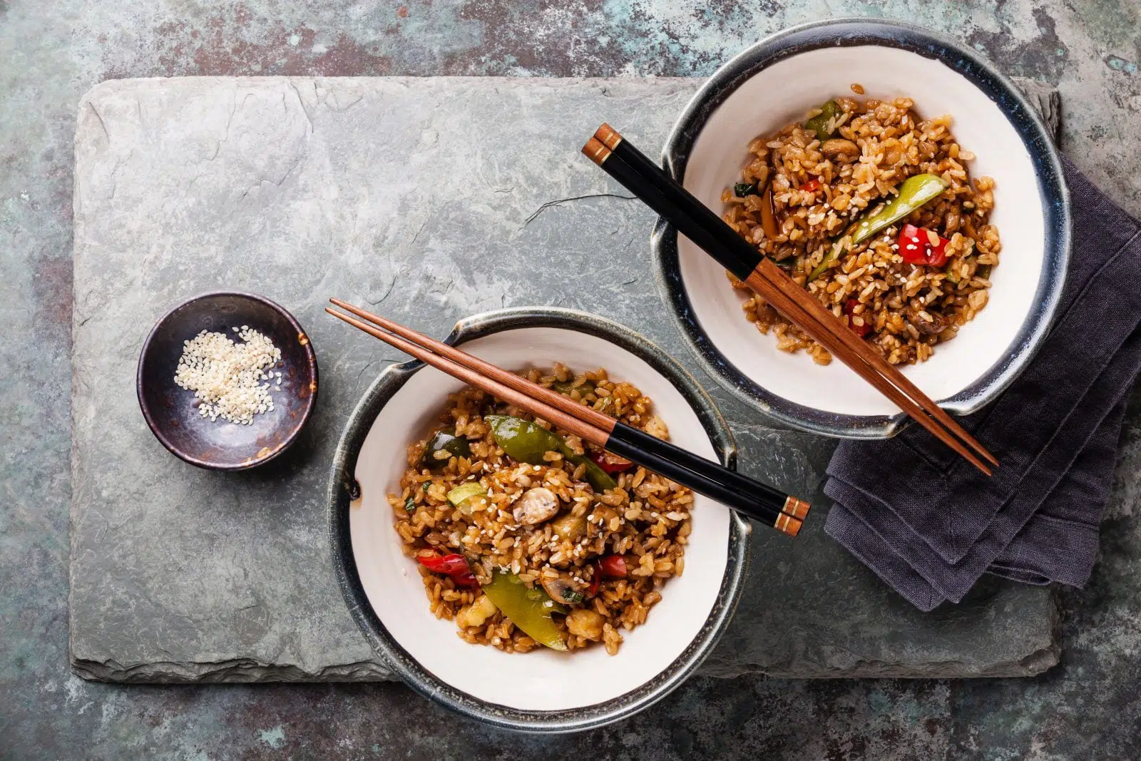 The inner bowls of a rice cooker - GreedyPanda Foodie Blog