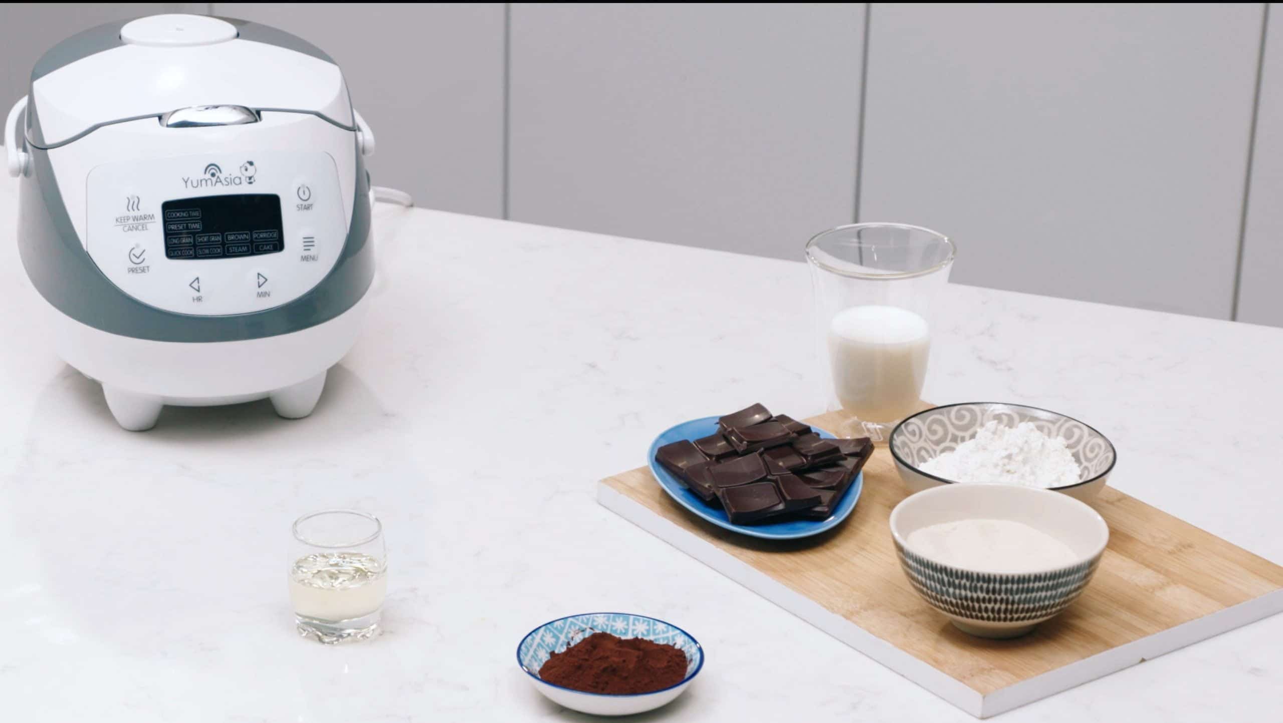 How To Make Chocolate Brownies In Panda Rice Cooker - GreedyPanda