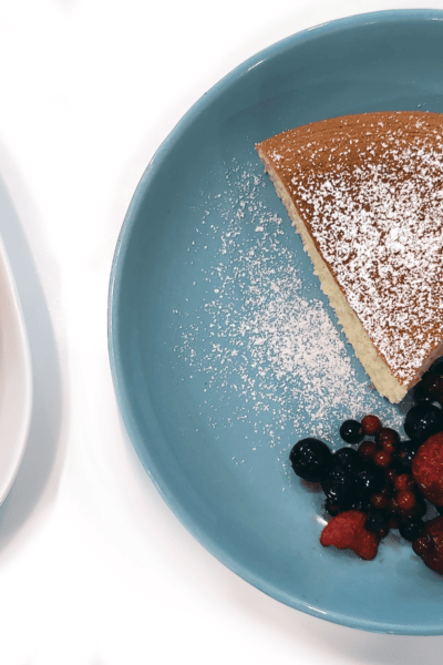 Japanese pancake with berries