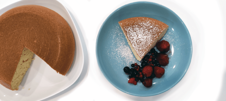 Japanese pancake with berries